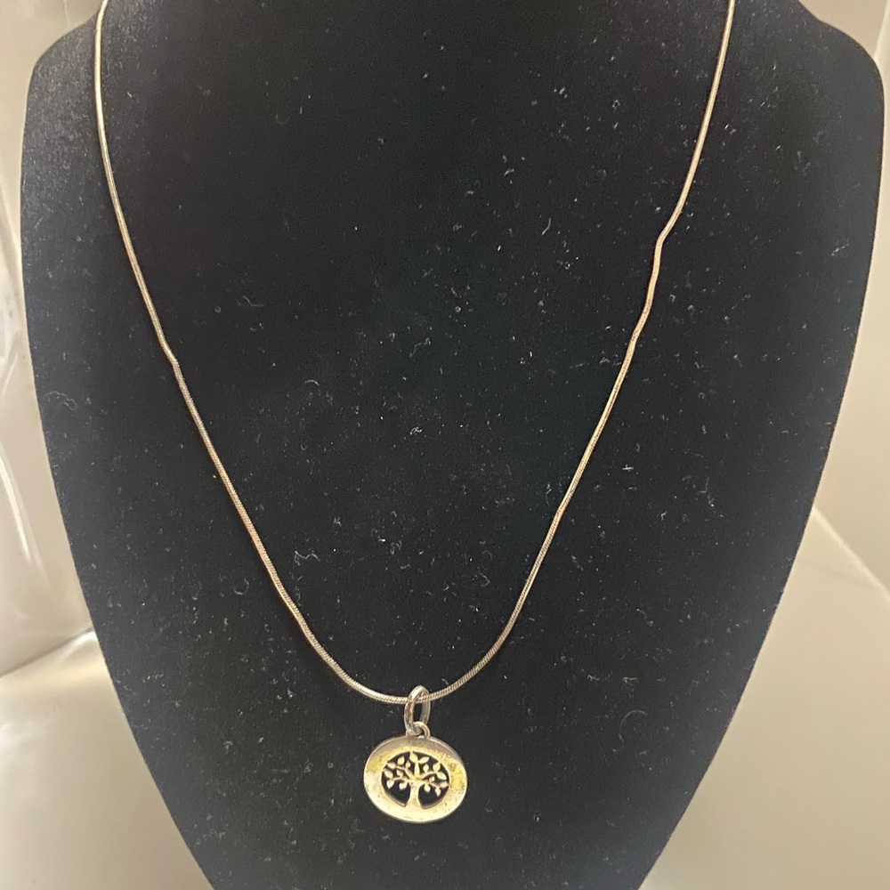 Elegant 925 Silver Tree of Life Pendant Necklace